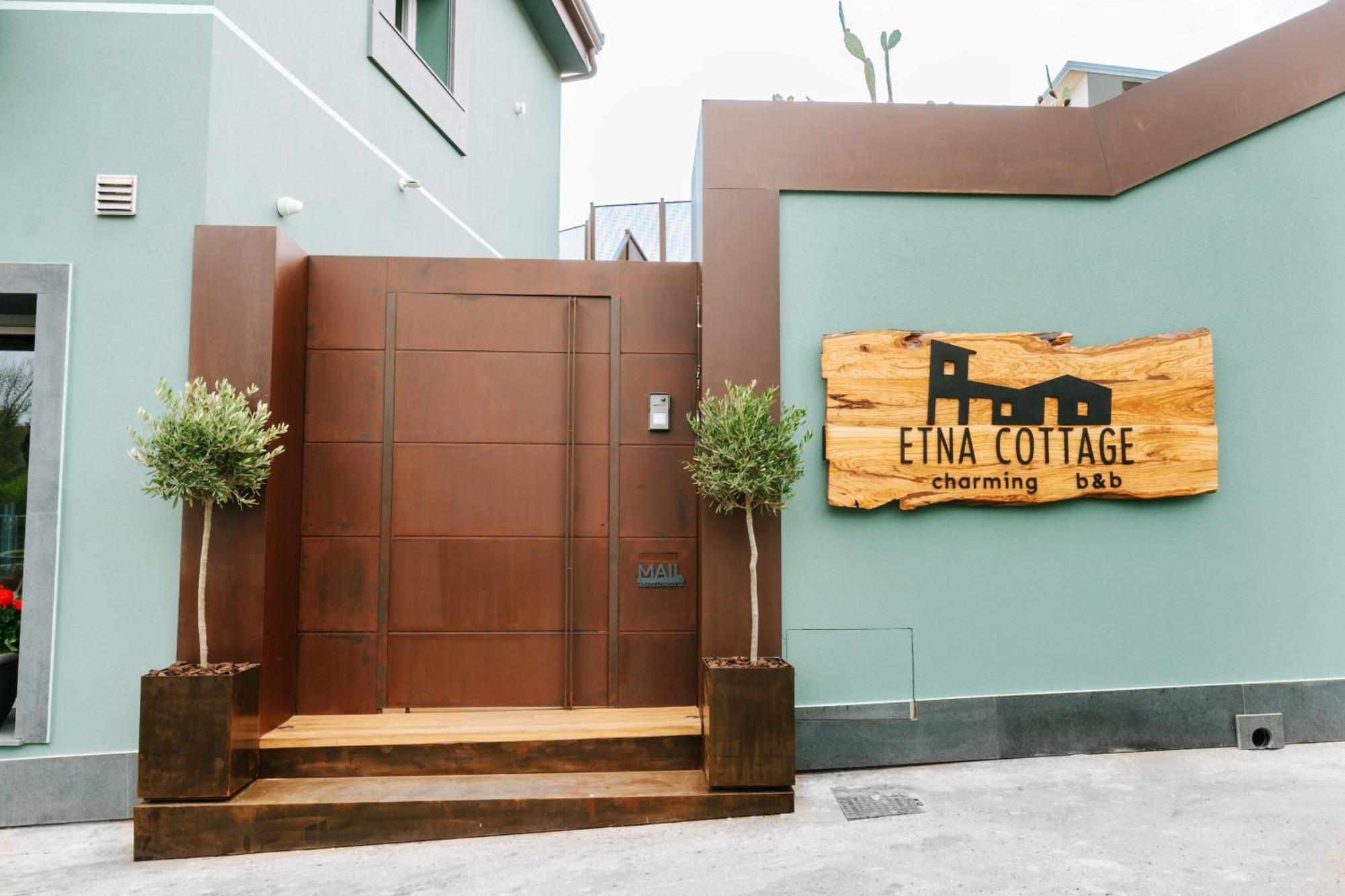 Etna Cottage Charming Rooms ニコロージ エクステリア 写真